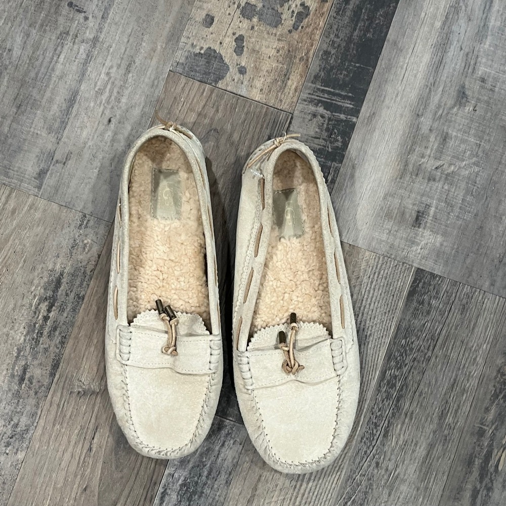 UGG Ansley Cream Suede Water Resistant Moccasin Slippers Cozy Wool 11